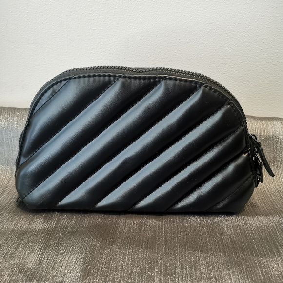 Yves Saint Laurent YSL Beaute Makeup Cosmetic Bag Toiletry Travel Pouch Black - Picture 2 of 11